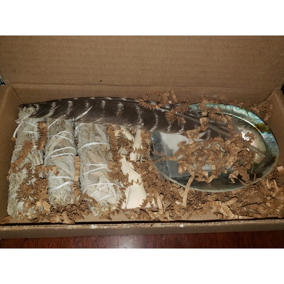 Sage Smudge Kit - Picture 6 of 7